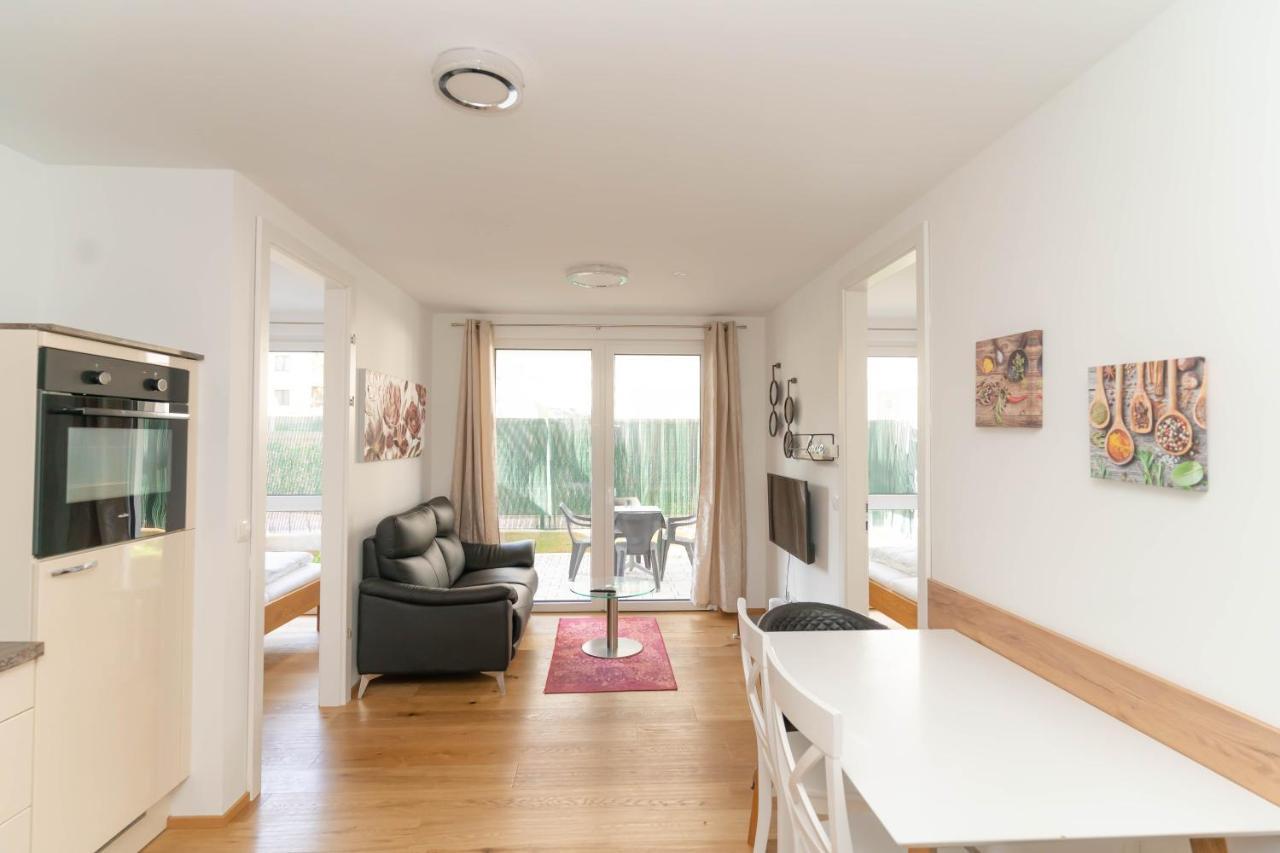 Modern Apartment With Tiny Garden Near City Center Vienna Esterno foto