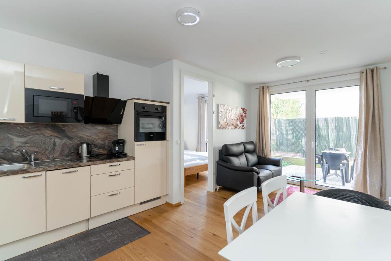 Modern Apartment With Tiny Garden Near City Center Vienna Esterno foto