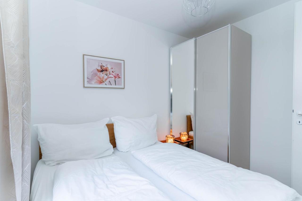 Modern Apartment With Tiny Garden Near City Center Vienna Esterno foto